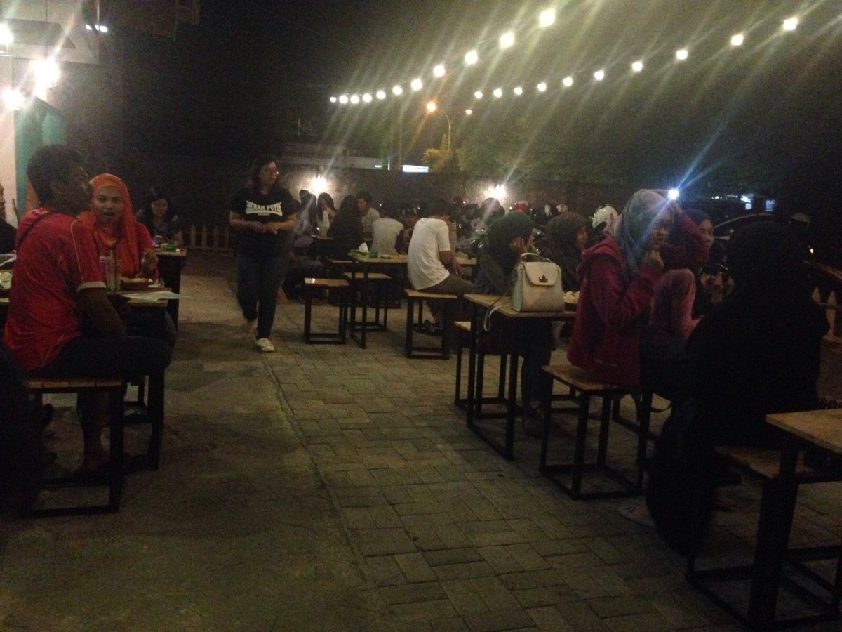 Kursi keisi semuaa.. Semoga lebih bersemangat buat pemutaran bulan depan