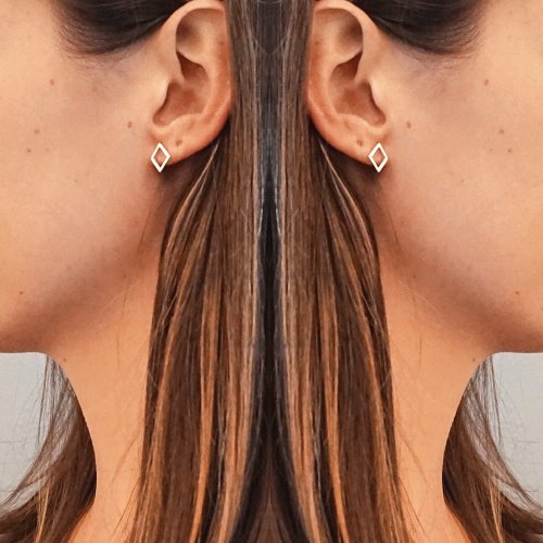 apt14k1's tweet photo. The kite #stud is the perfect everyday #adornment to your lobes. Period, trust us. 💯#apt14k https://t.co/OwbKHq9gzo