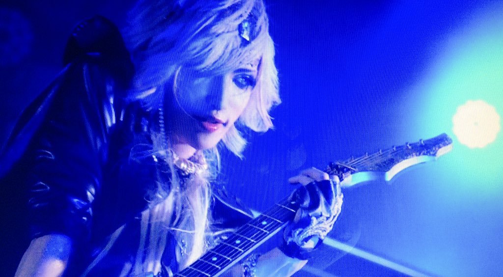 TarantulaKawaii's tweet photo. @MEJIBRAY_MiA 😽🎸 https://t.co/eFQeey54NA