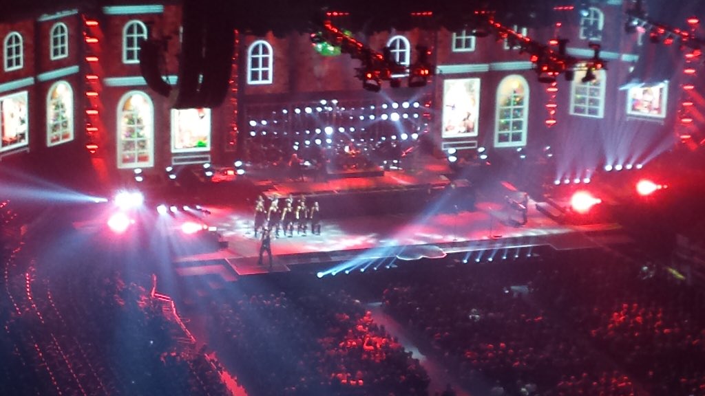 TomRakes's tweet photo. Great evening with the Trans Siberian Orchestra. https://t.co/LXrONb18D5