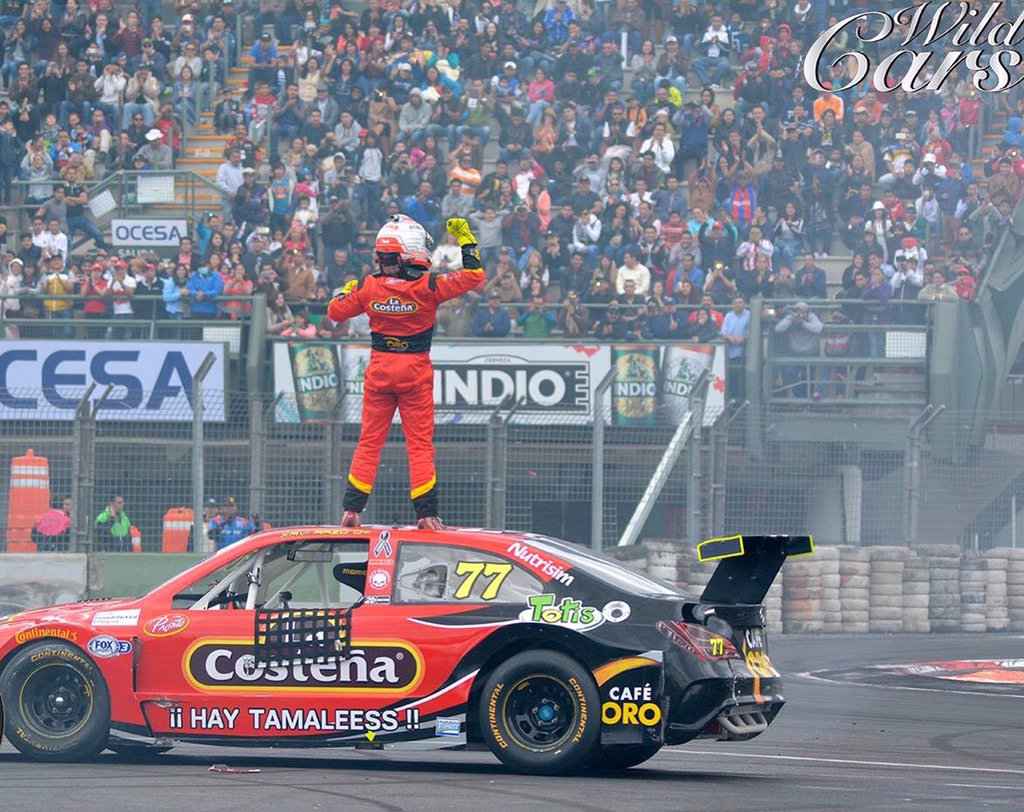 XaviRazo's tweet photo. Ganamoooooos!! Objetivo cumplido, somos subcampeones de la @SupercopaTelcel 2015, gran temporada!!!! #GoXavi https://t.co/SIVE6fQL0p
