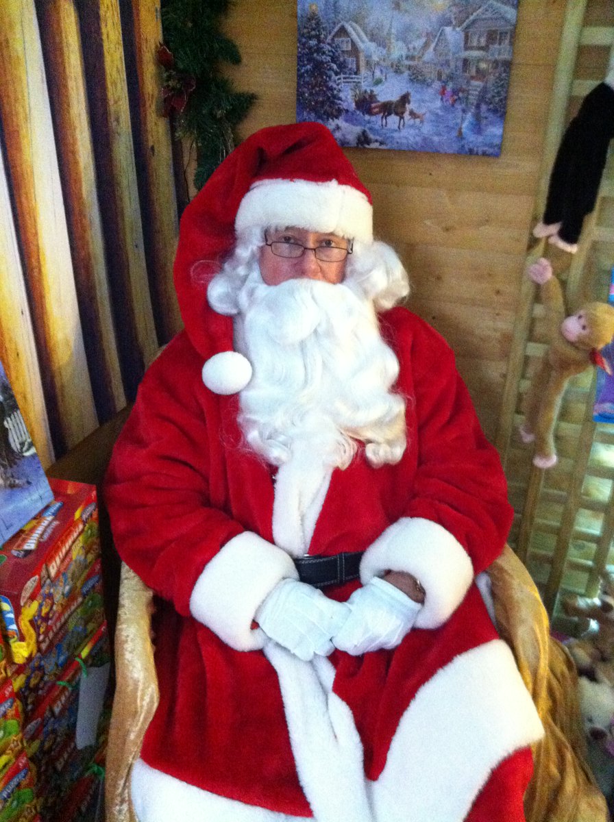 AggNickagg's tweet photo. FABULOUS w/end: FC @WyevaleGC...Sidmouth and @DeerParkHotel  - just love to see the Children so excited! https://t.co/42d84pqZTu
