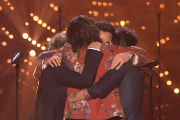 molly_v6's tweet photo. It's important to remember that this is not the end.
#ForeverYoung #xfactorUK2015 https://t.co/DGnDpmBkvd