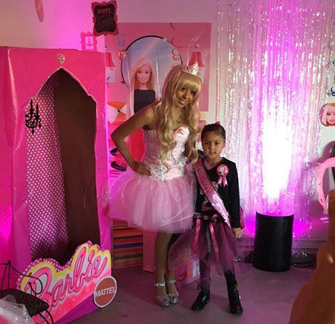 MelissaDurgin1's tweet photo. Nevaeh's 7th Birthday with Barbie Girl https://t.co/p4IrIG3haC