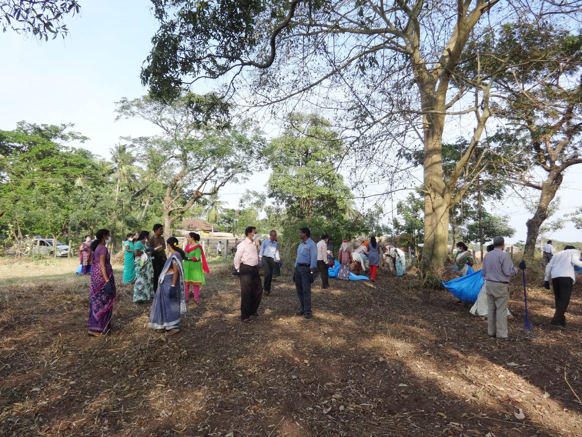 ChairmanNMPT's tweet photo. Swachh Bharath cleaning campaign organised @NewMngPort on 11-12-2015 https://t.co/PbNyecBQ6B