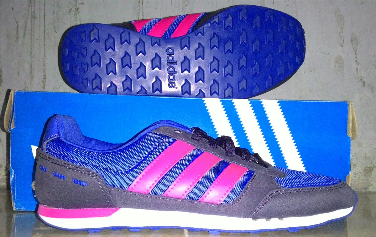 adidas neo city racer
size 37
replace box
original
harga 325.000
<a href="/kissmykicksnkrs/">KISS MY KICK SNKRS</a> @jejualsepatu <a href="/GFR_KiCK/">GARANSI 100%</a>