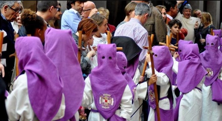 Quedan 100 dias para que la procesión joven del Amor vuelva a las calles de nuestra ciudad. Ya huele a Semana Santa!