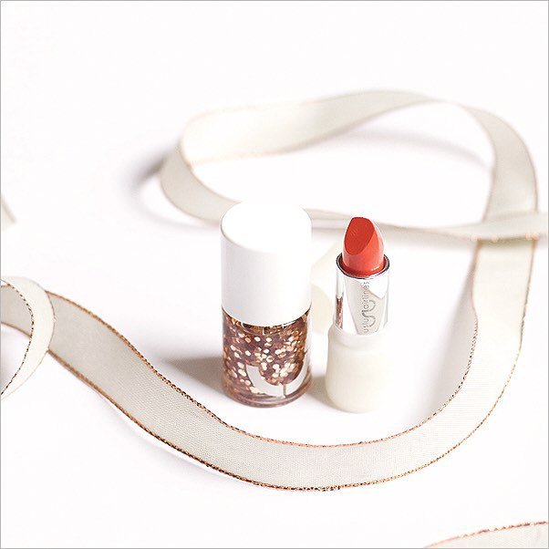 UsluAirlines's tweet image. * #usluairlines #toDAY #spruced #VOGUE #presenting our #MAD &amp;amp; #SAW ift.tt/1Or3wJI