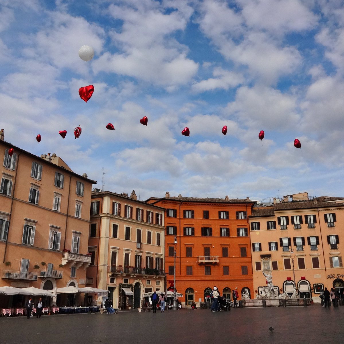 mauriziosgh's tweet photo. Piazza Navona @TrastevereRM @RioneTestaccio @GarbatellaRM https://t.co/B2xnuVX3gl