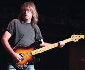 Happy birthday Cliff Williams (AC/DC) (1949). 