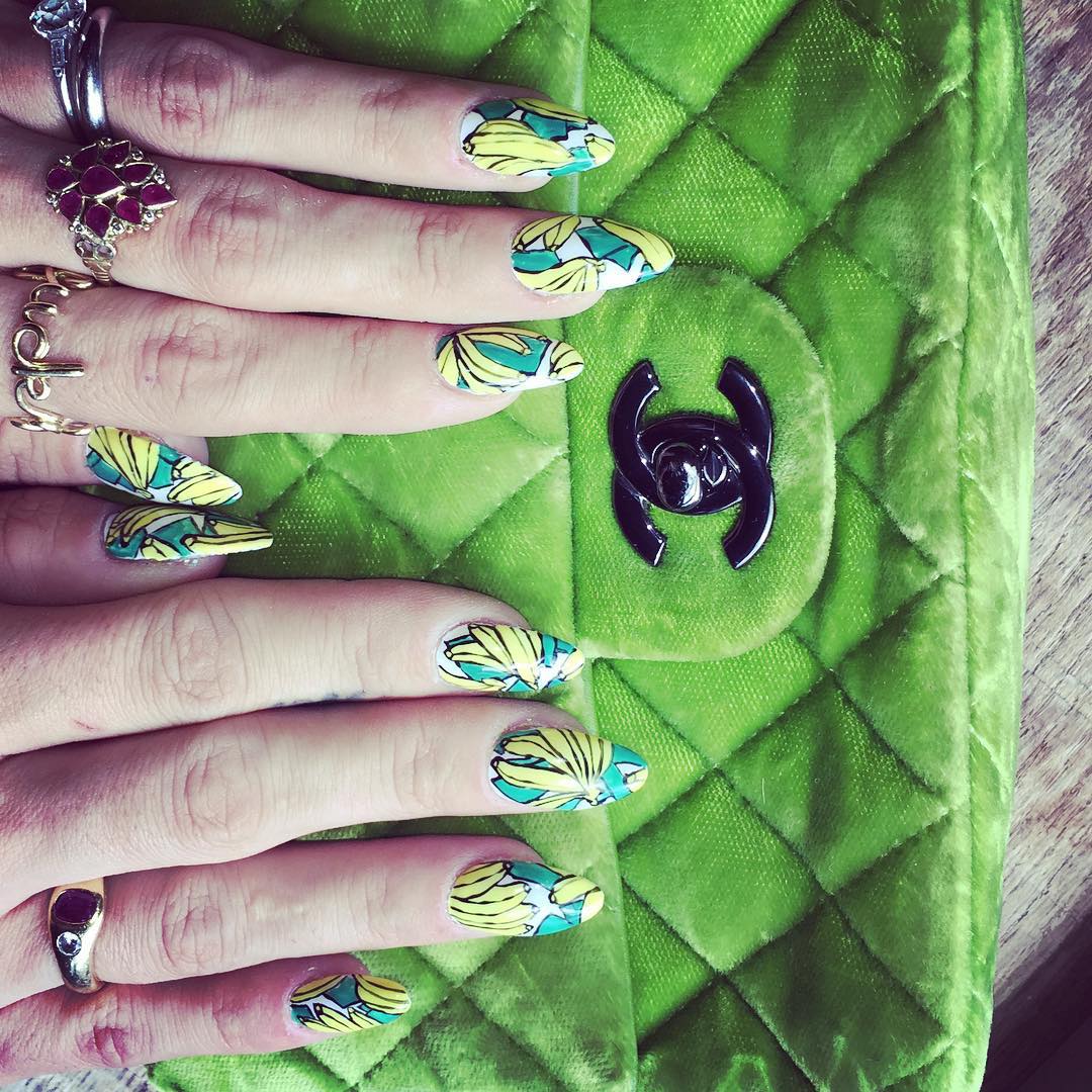 vincentmenezes's tweet photo. All of the
#verybest
#nailart
#of2015 >>>
#art #style #fashion
.@ELLEUK
https://t.co/97kbEbfmEZ
https://t.co/9qpXGCNYLe