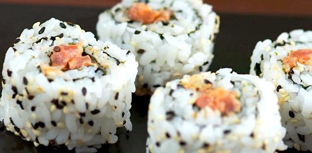 Foodies, enjoy #sushi masterclass along with Joss &amp; Umame's new menu tasting.Details bit.ly/1QGcXJT #Mumbai