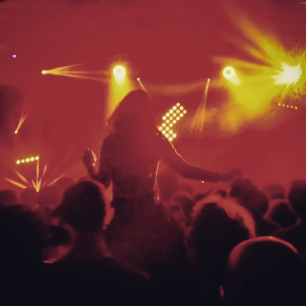 AntoinePihen's tweet photo. La faiblesse du lundi matin... merci @NtsElectriques pour ces 2 nuits electro totalement folles !!! https://t.co/41vcDcpPyB