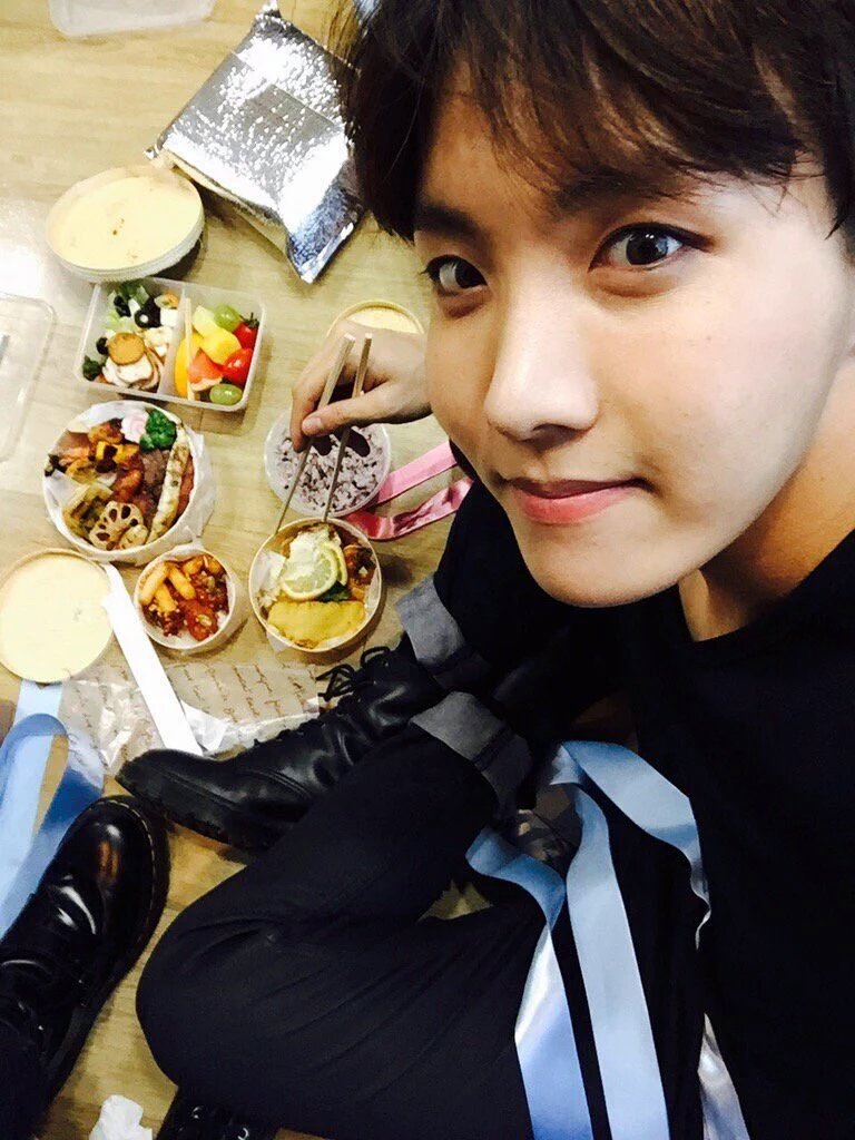 ChimBom_0524's tweet photo. .
初めて挑戦しますっ
ホソクの생일までに218RTお願いします!!!
#218RT
#J_HOPE
#ちょんほそく
#ホソクのセンイルまでに218RT
#RTした人お迎え行きます
. https://t.co/qNAATpAmNd