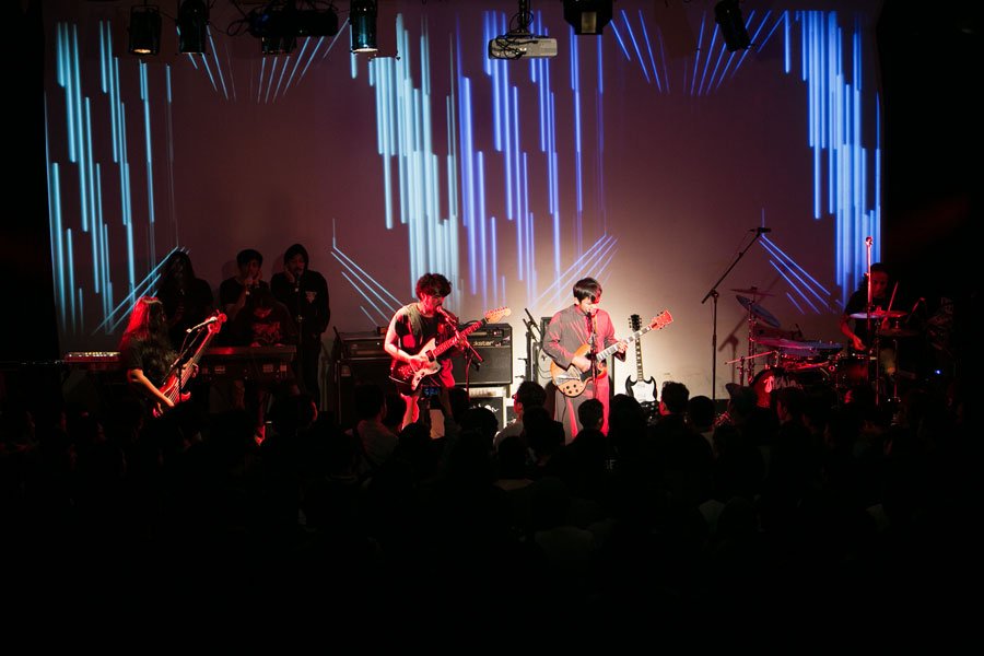 Foto: Sigmun dan konser perayaan rilisnya album penuh perdana mereka bit.ly/1IOXypE