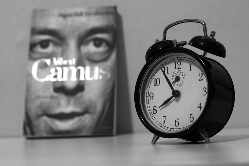 candanselman's tweet photo. “Kışın en soğuk zamanında, ben nihayet içimde yenemediğim bir yaz olduğunu öğrendim.” Albert Camus @kafekultury https://t.co/GvrIXzSKTM
