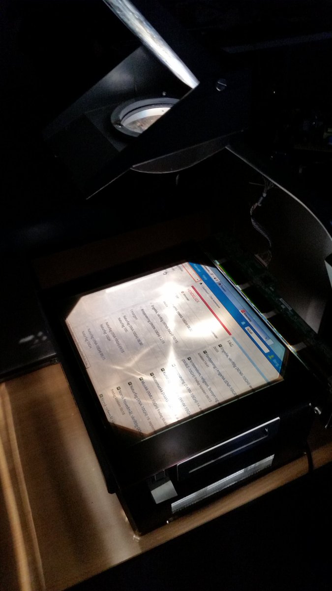 Gjenbruk av overheadprosjektorer!