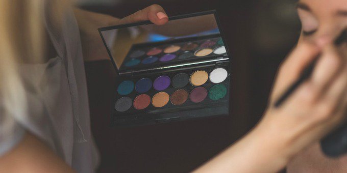 Il #Natale all’insegna della bellezza: #makeup gratuito e guida al benessere
liguria24news.it/2015/12/14/il-…