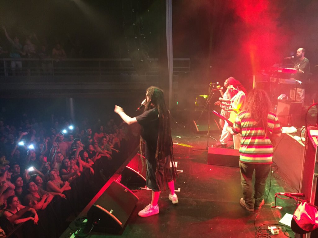 CaracasReggae's tweet photo. @MorodoStyle en #Argentina sala #groove el #12Dic #reggae #okumélions #ContinuousFyah #Buenosaires @MAD91Familia https://t.co/cdL1Tb220d