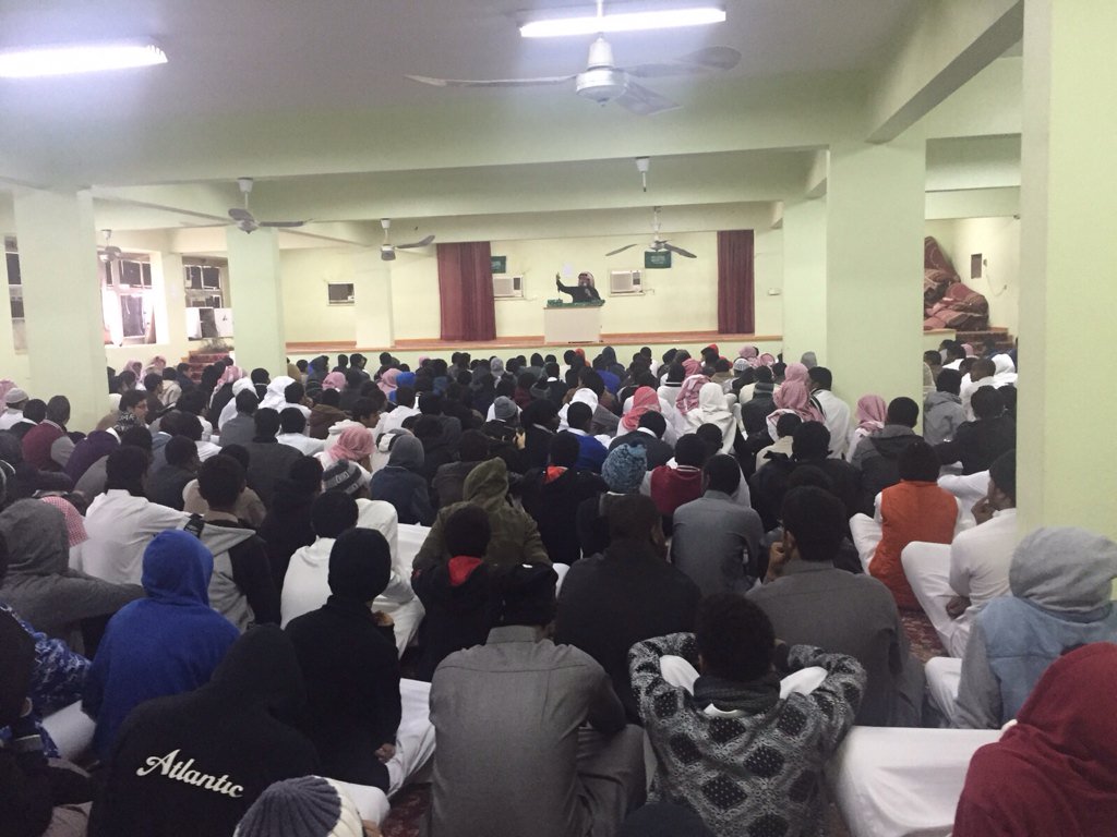 turkialghurairi's tweet photo. #فطن
محاضرتي اليوم التي حضرها 500 طالب تقريباً…
عن "حرمة دم المسلم" وكيفية استقطاب الشباب للإرهاب
كان التفاعل جميل 👍 https://t.co/xt48BgrYtr