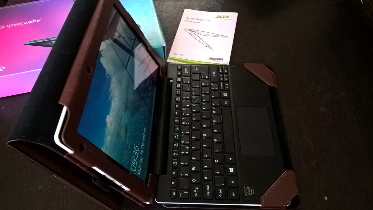 ElixirRemedy's tweet image. Special #Christmas #Offer Just £279: #Acer 10" #tablet with keyboard (Unwanted gift) amazon.co.uk/gp/offer-listi…