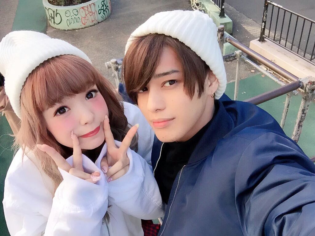 み お @ に こ ち ゅ う 🌙 tweet media