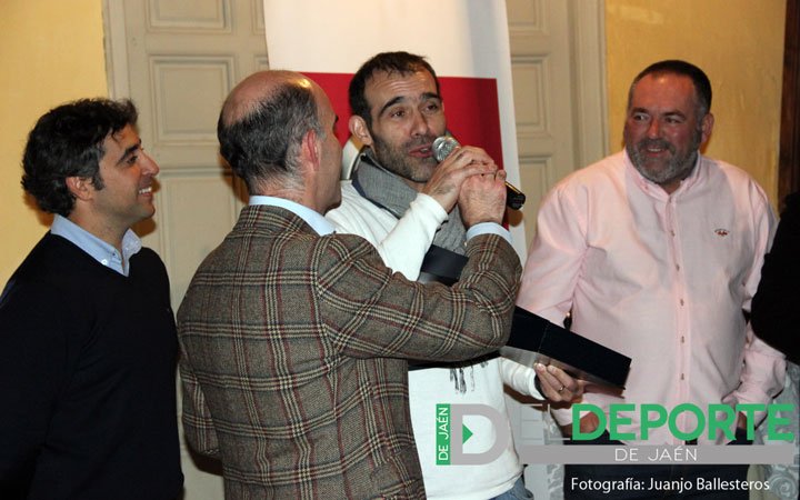 eldeportedejaen's tweet photo. Entrega de premios del Máster Final. Aquí podéis ver la fotogalería del acto del sábado: https://t.co/9sS2sZW02K https://t.co/MyZFSqOeUf