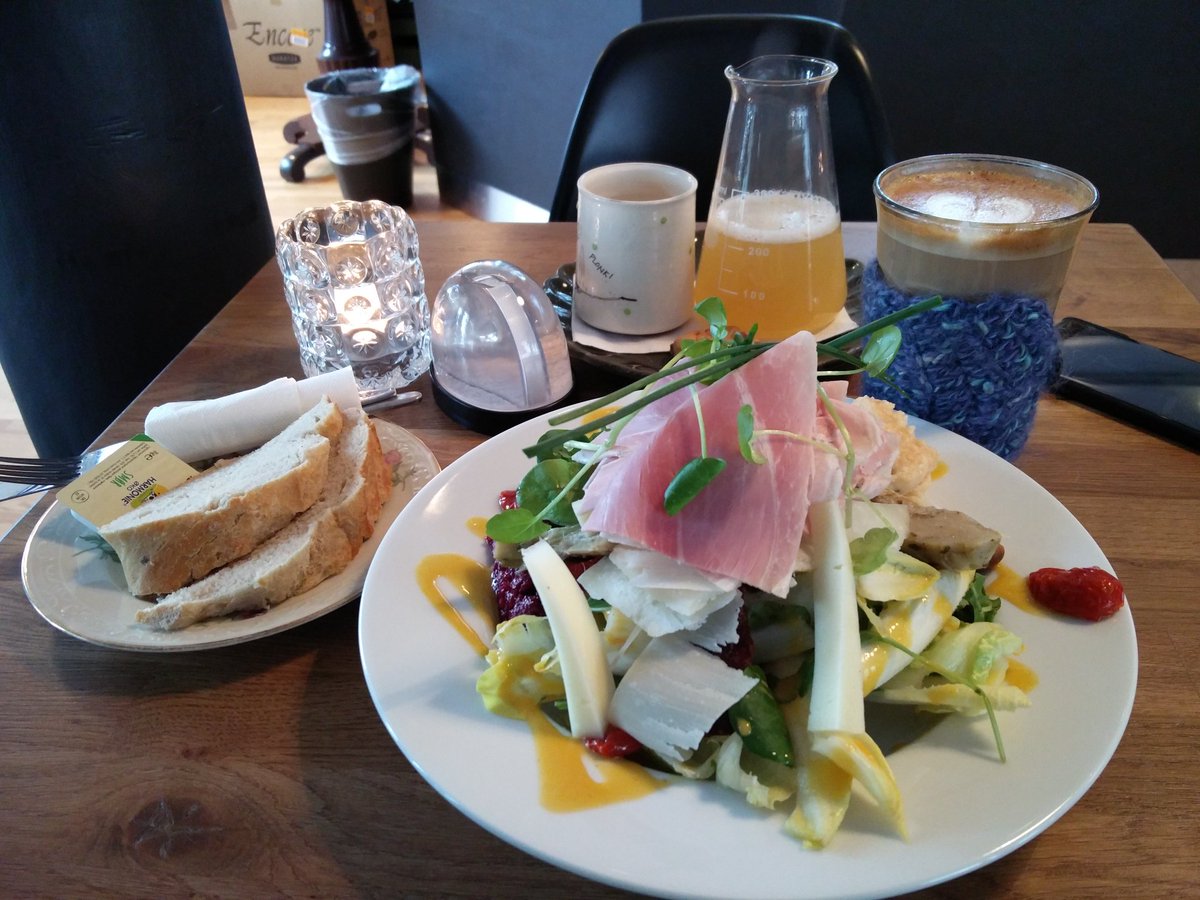 JesperHjortdal's tweet photo. #Today's #salad. #Crisp and #nice. Bon appetite. https://t.co/CWRZNQVAmf