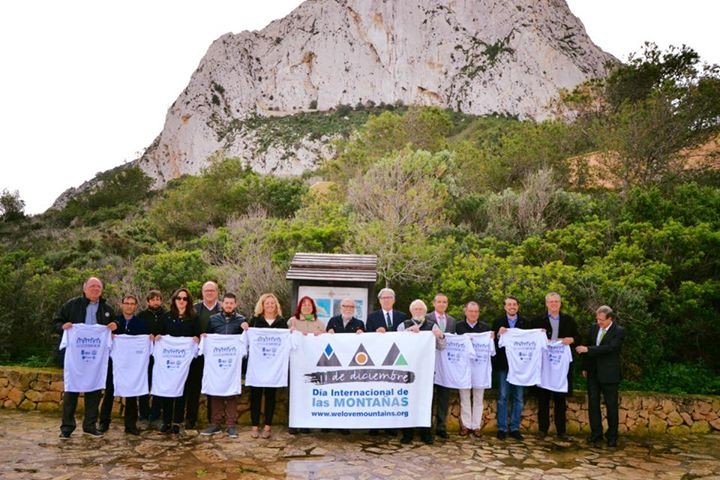 GVAparcs's tweet photo. El PN #Ifach a l'acte institucional del #DIM15 @Mountainslovers @AjCalp @LaMarinAlta @LP_LaMarina https://t.co/WJVkhAVXbO