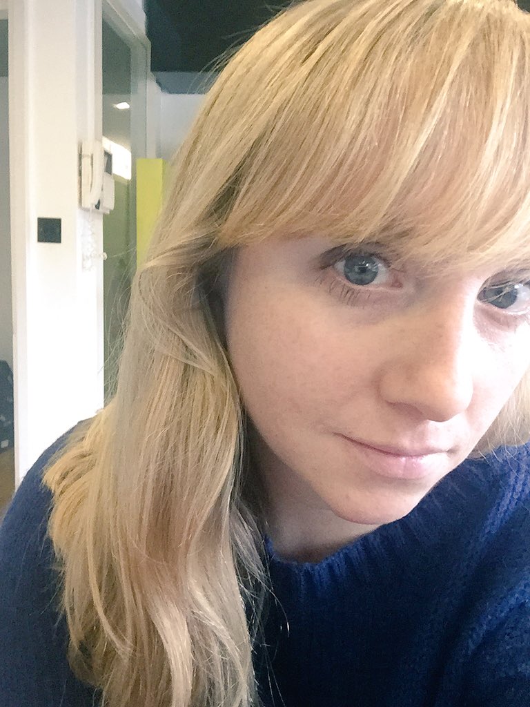 Bethbvd's tweet photo. Monday blues but hair still looking good after a post-#CHMXmasShindig pamper thanks to @ChadMaxwellhair @FionaKelly7 https://t.co/K7NxAazZcp