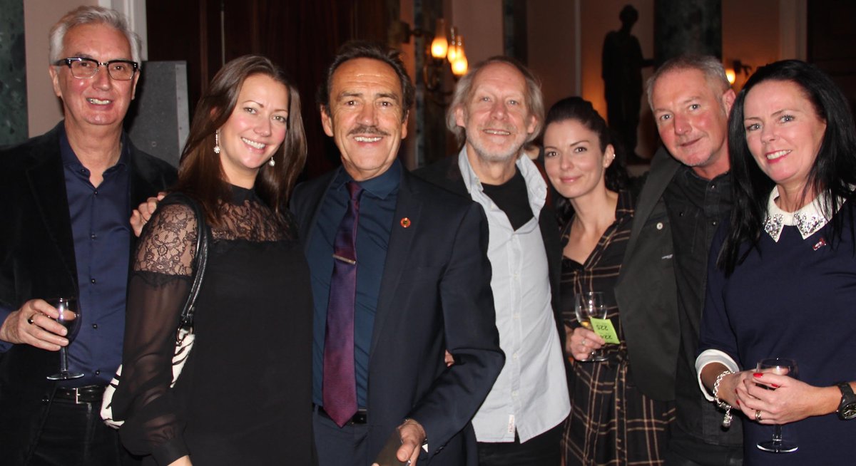 What a fantastic event last week <a href="/theRTF1839/">The Royal Theatrical Fund</a> Thanks everyone! <a href="/lisablacksheep/">Lisa</a> <a href="/Chrismyersart/">Chris Myers</a> <a href="/RobertLindsay/">Robert Lindsay</a> #theatre