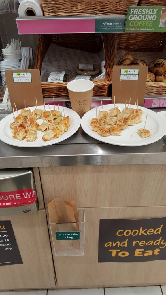 WorthingMyLocal's tweet image. Great fresh and hot food at great prices here today! #friendly #convenient #mylocal #worthing #hotfood #greatdeal