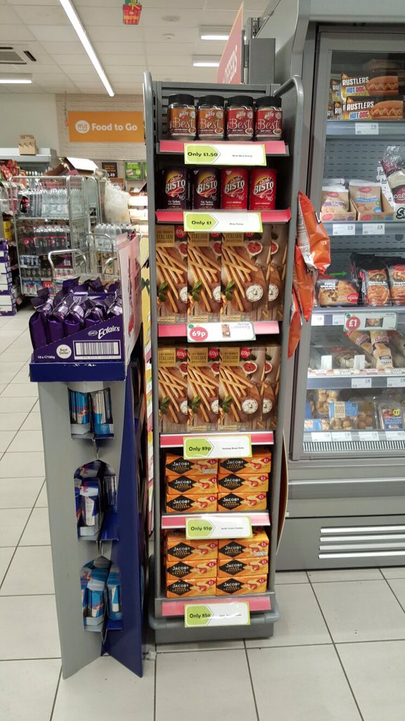 WorthingMyLocal's tweet image. Getting ready for the Christmas parties with lots of great offers!!!! #Christmas #chocolate #beer #MyLocal