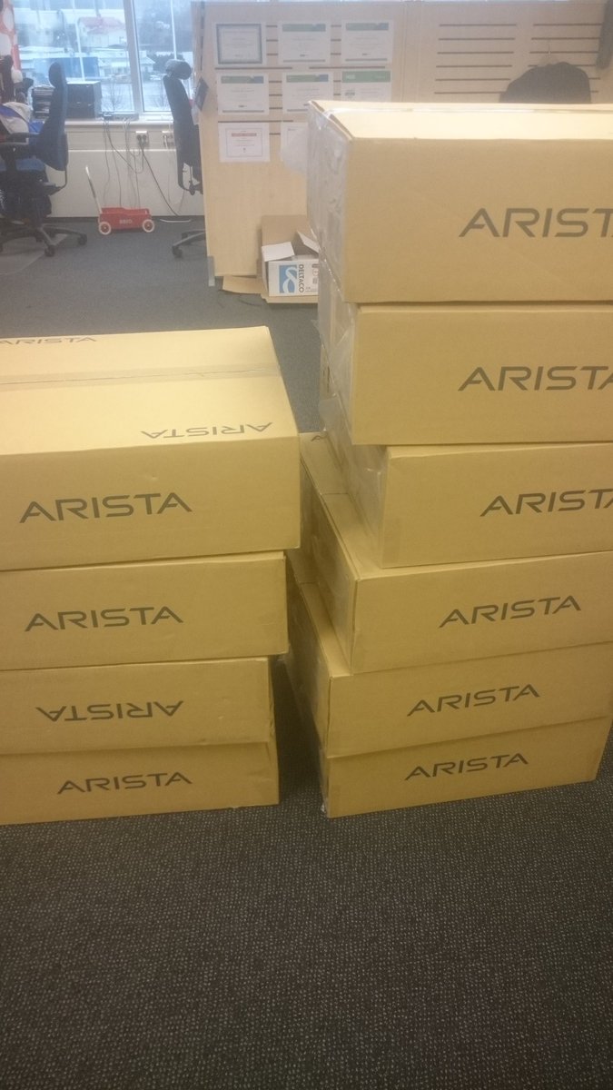TwinFather's tweet image. Some boxes ready for customer.
#SDN #Arista #CGit