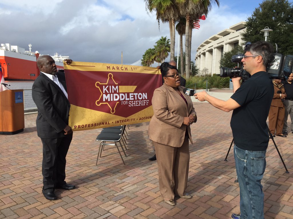 CTEKimMiddleton's tweet photo. Kim Middleton announced her candidacy for Chatham Co. Sheriff this morning. #AMajorDifference https://t.co/ord9ekJ0dm