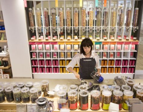 beaurivagem's tweet photo. Redesigned Teavana Stores Shine a Light on Tea https://t.co/VGrEKFzTBO https://t.co/NS9ayE1Uad