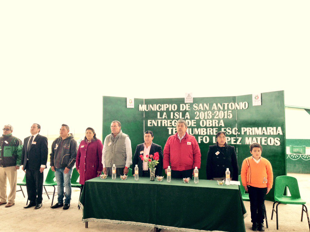 urieltorresalda's tweet photo. Inauguramos techumbre en la escuela primaria Adolfo López Mateos en @sanantoniolais @eruviel_avila @ContrerasNieto_ https://t.co/DVVtdISaBY