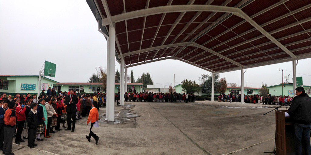 urieltorresalda's tweet photo. Inauguramos techumbre en la escuela primaria Adolfo López Mateos en @sanantoniolais @eruviel_avila @ContrerasNieto_ https://t.co/DVVtdISaBY
