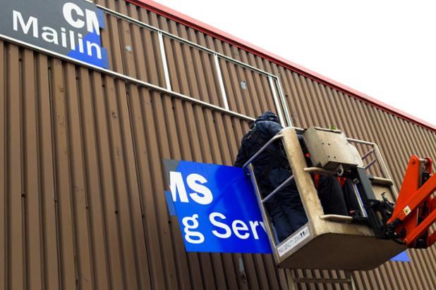 CMSOfficialPage's tweet photo. Even Through the Bad Weather - Steve and the guys from @signaramabirminghamsouth did a fantastic job! #cmsmail https://t.co/q4QfGTZvnF