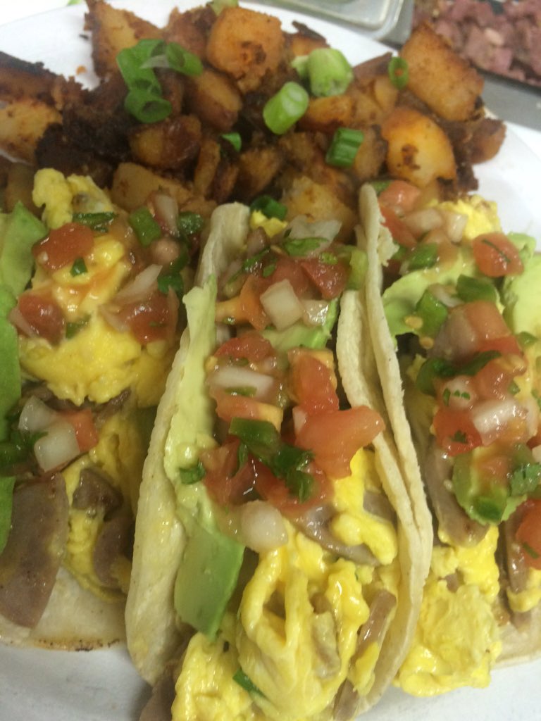 BywaysCafe's tweet photo. Breakfast tacos @BywaysCafe today. Roasted cauliflower, pork sausage, onion, pico, cotija, avocado. https://t.co/Hd02WnhpWF