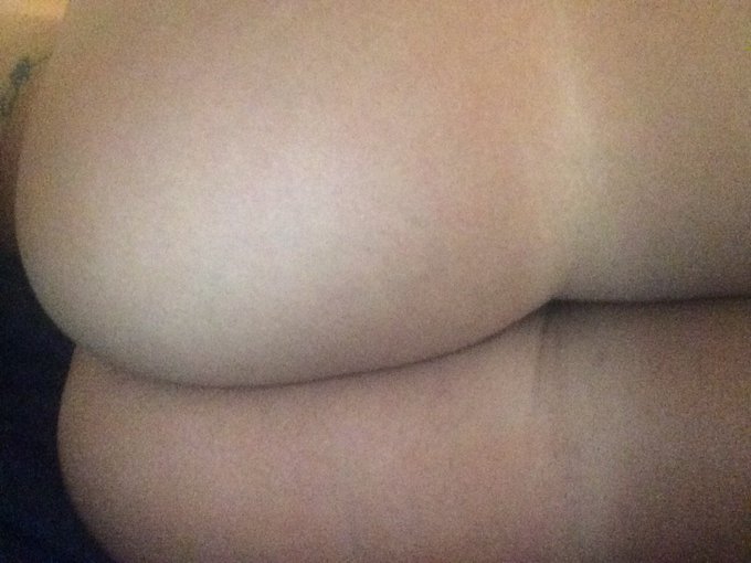 Yay!! Hit 200k you guys are the best here's some booty pics for all of you 🍑💋 https://t.co/MUiT5aruk<a href="/tag/fridaythe13th"class="tags"><span>#fridaythe13th</span></a>