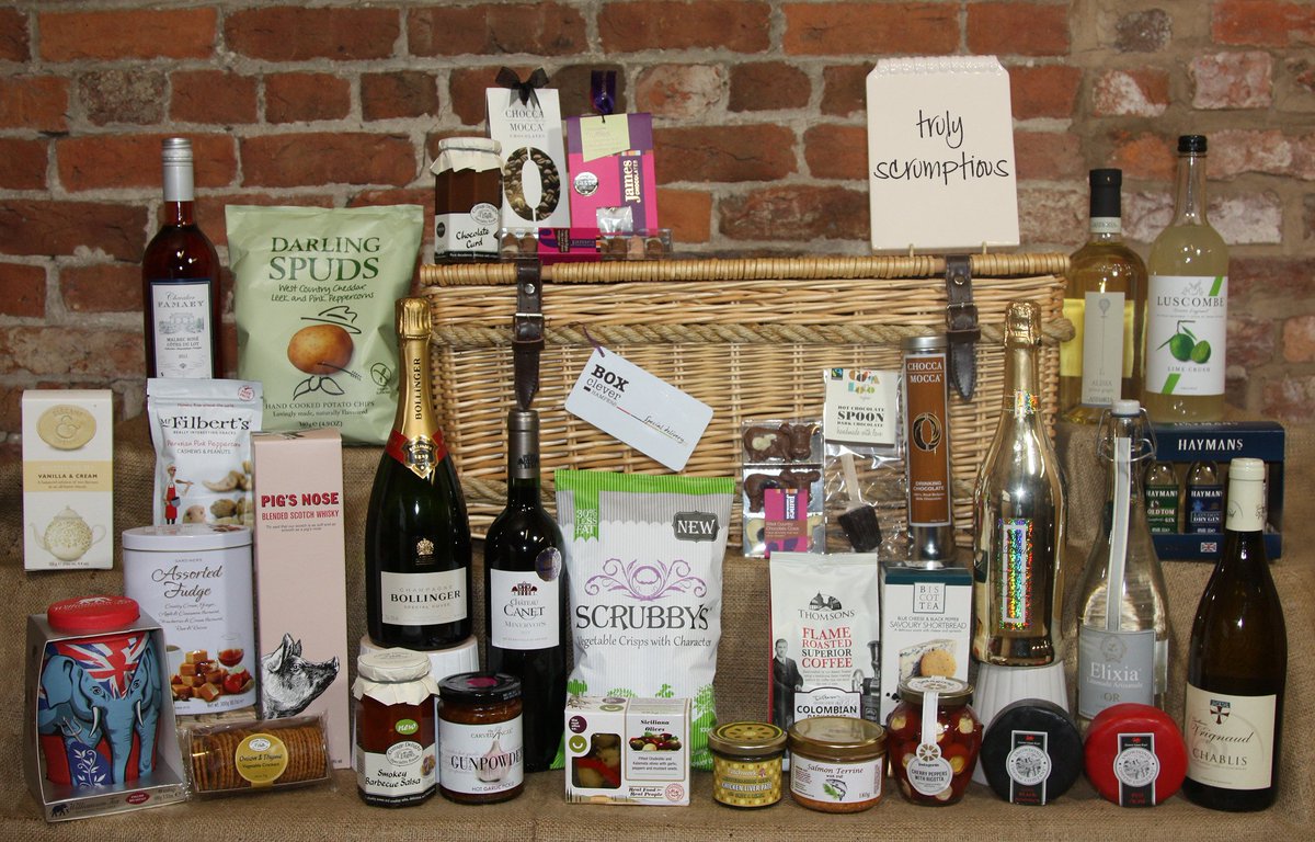 WaughBrowFarm's tweet photo. Here's some photos of our lovely GIFT HAMPERS - call on 01565 872208 to order over the phone! https://t.co/Lz4B5S5SBB