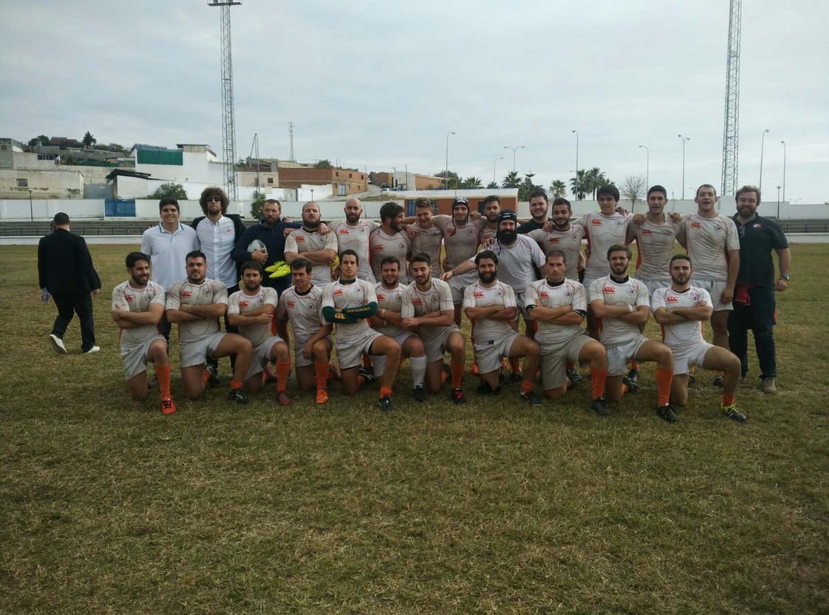 Termina la ida de la Liga, la Facultad queda invicta y en primer puesto. <a href="/FCEEUMA/">Facultad Económicas</a> <a href="/conectaeconuma/">Conecta Económicas</a> <a href="/economistasUMA/">Economistas UMA</a>