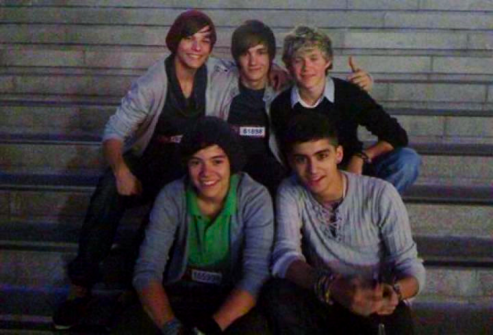 Larry_Officiel's tweet photo. je vais epinglé ce tweet et je veut un MAX de RT !!!

RT si tu es et tu restera directioners jusqu'à la fin https://t.co/fuD264U7fv