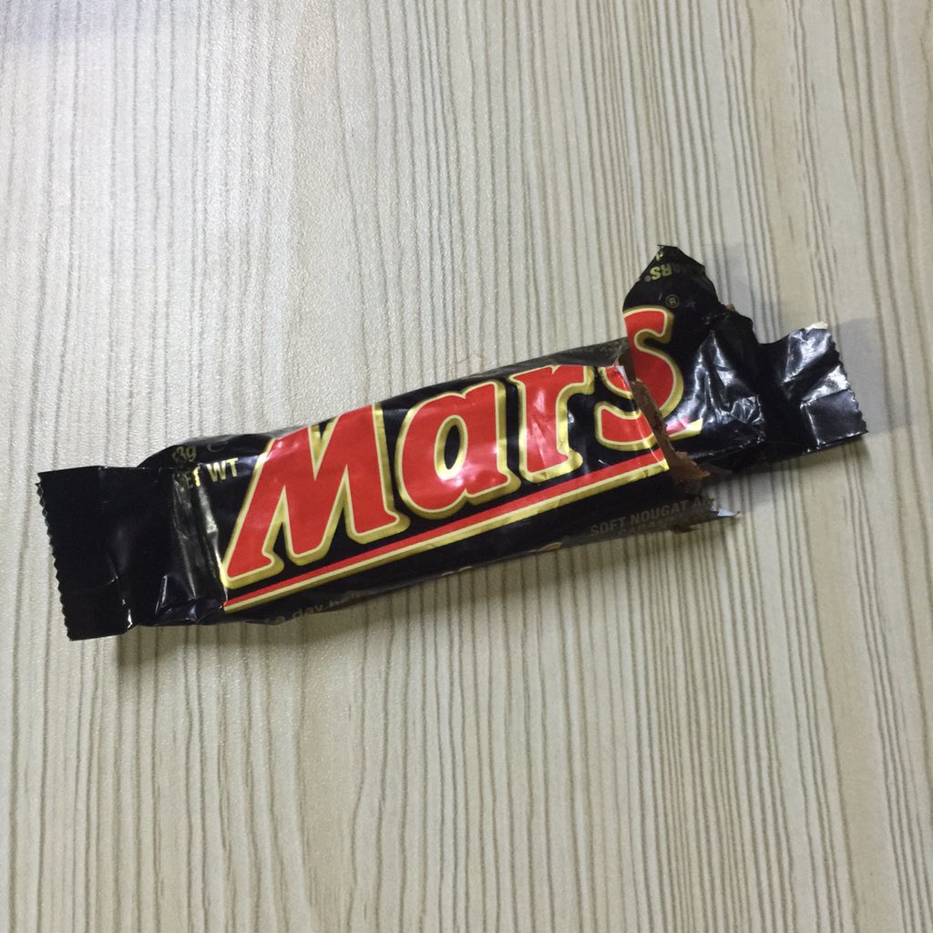 LEANDROMGTALAS's tweet photo. Reward youself! A bar of chocolate 😊 https://t.co/nOTVXhxB0b
