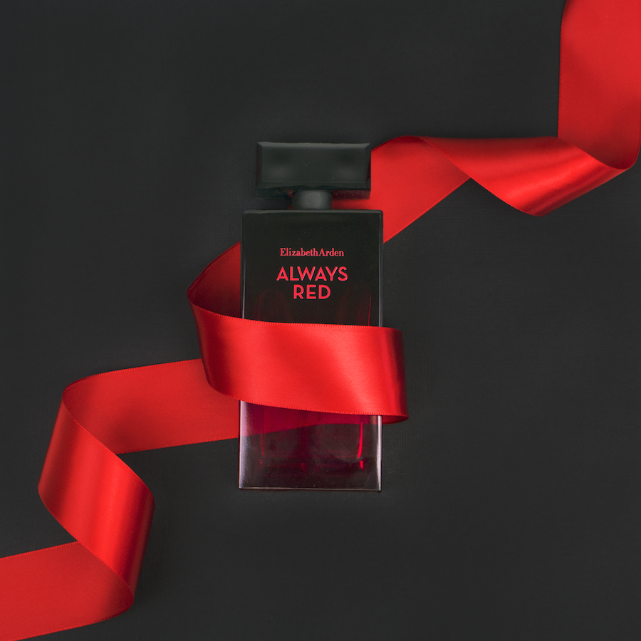 EArdenSA's tweet photo. A #fragrance created with the strikingly confident woman in mind. #ArdenAlwaysRed #ElizabethArden https://t.co/LVIroHZwsp