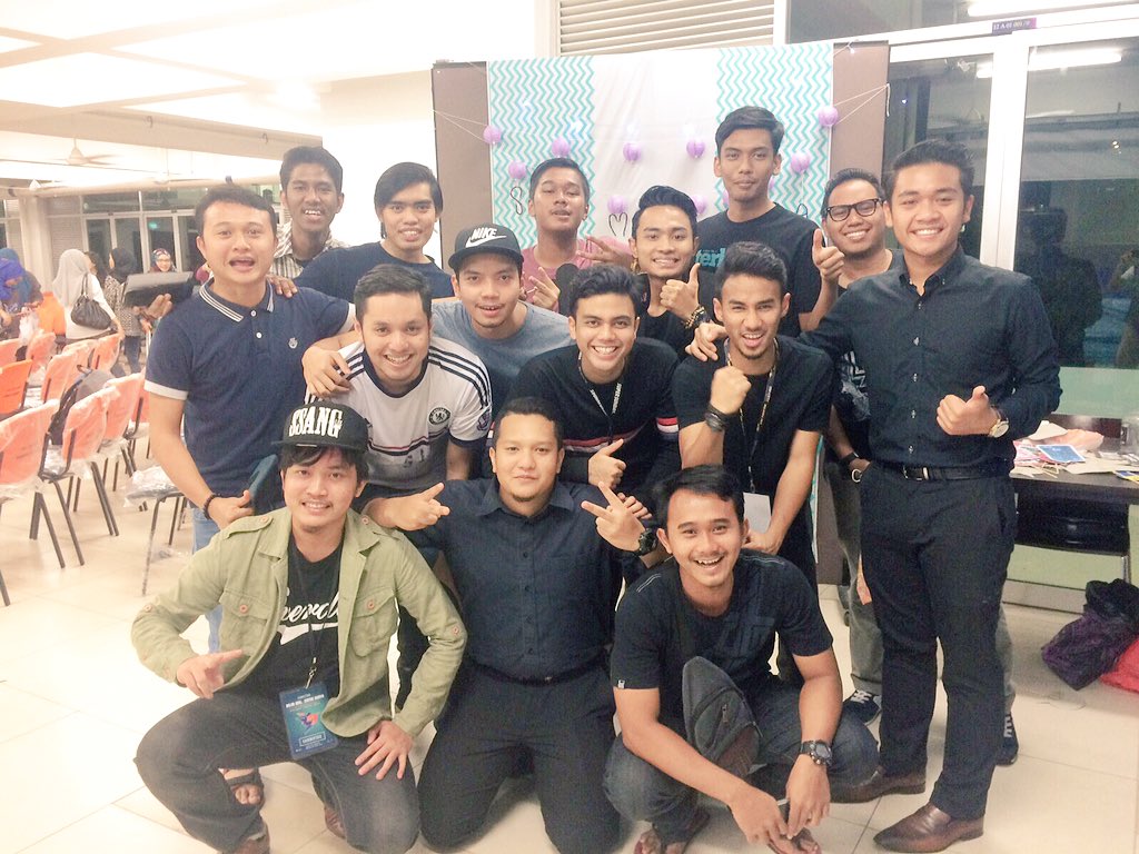 Dato_Fadzli's tweet photo. half of WPH !! 
thanks for support !
event #Simectra punya cita tadi 🙌🏼 https://t.co/IPcVC09uUL
