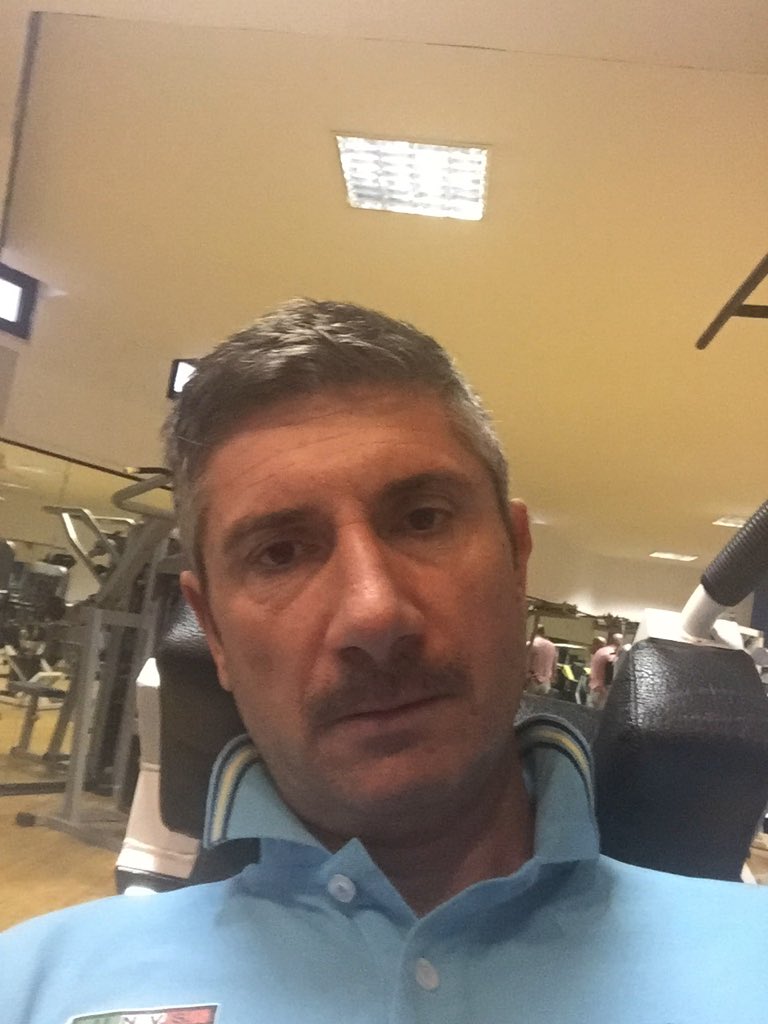 roberto ussia tweet media
