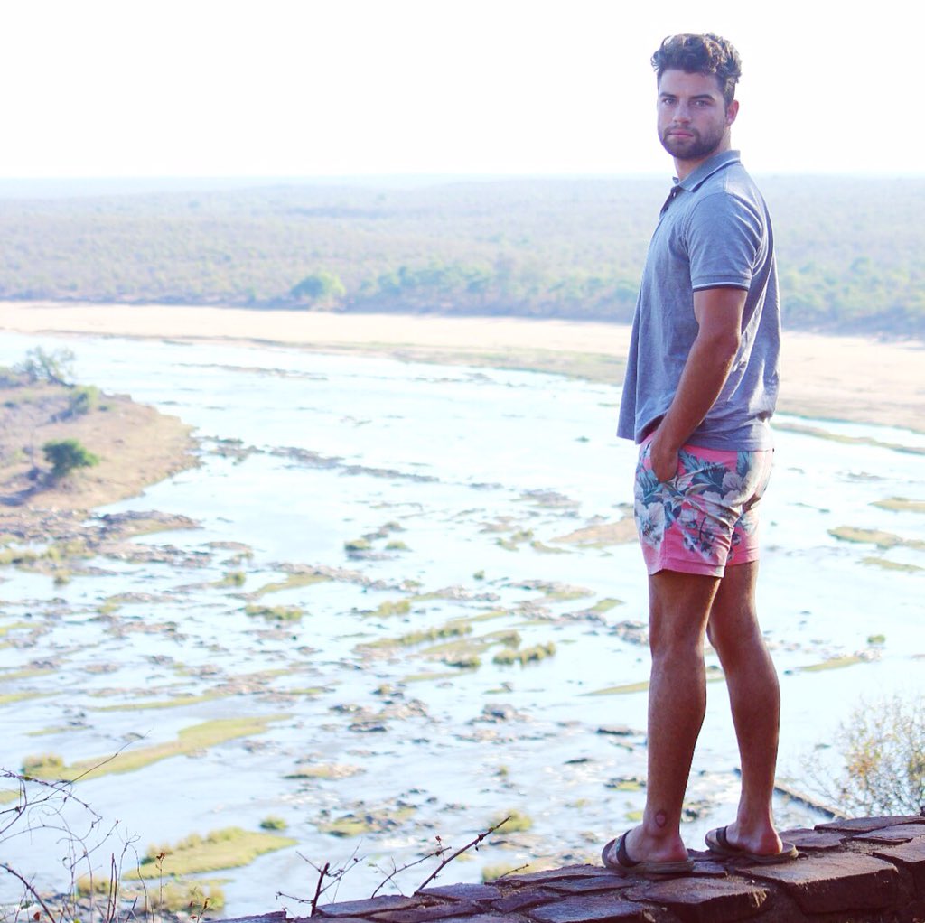Elliesthebeast's tweet photo. Kruger 2015 #tumblrboy #tumblr2015 https://t.co/TCunqNMNCM