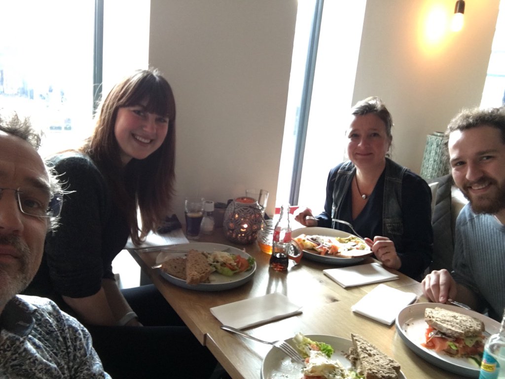 vhTessa's tweet image. Lunch meeting #ZTalks, het nieuwe magazine voor ZZP’ers met @ZZPTalks